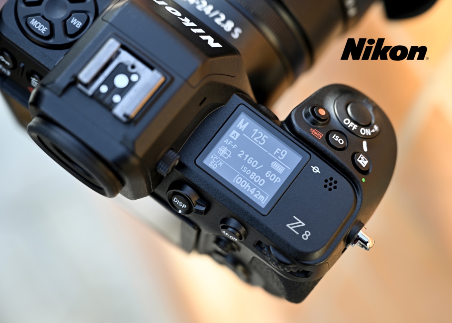 Le Nikon Z8. L'appareil photo hybride ultime.