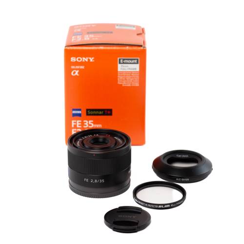 TVignette pour Sony Zeiss E 35mm f/2.8 ZA *A*