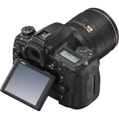 Nikon D780 et AF-S NIKKOR 24-120mm f/4G ED VR