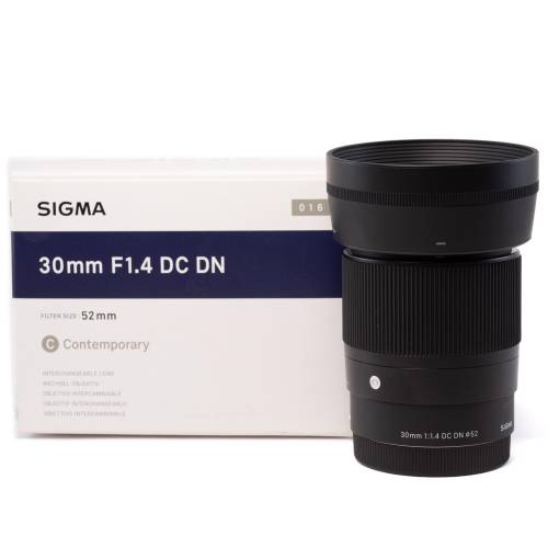 TVignette pour Sigma 30MM F/1.4 DC DN - Monture Sony *A+*