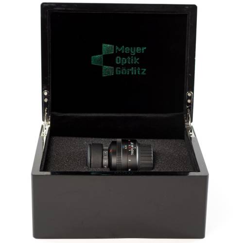 TVignette pour Meyer-Optik Gorlitz Trioplan 35+mm f/2.8 pour Nikon *A+*