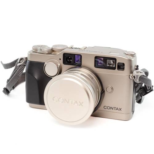 TThumbnail image for Contax G2 with 28mm F/2.8 / 90mm F/2.8 / Billingham bag  and TLA 200 Flash - *A+*