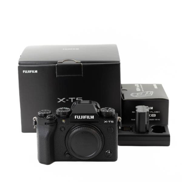 Fujifilm X-T5 Black  *A*
