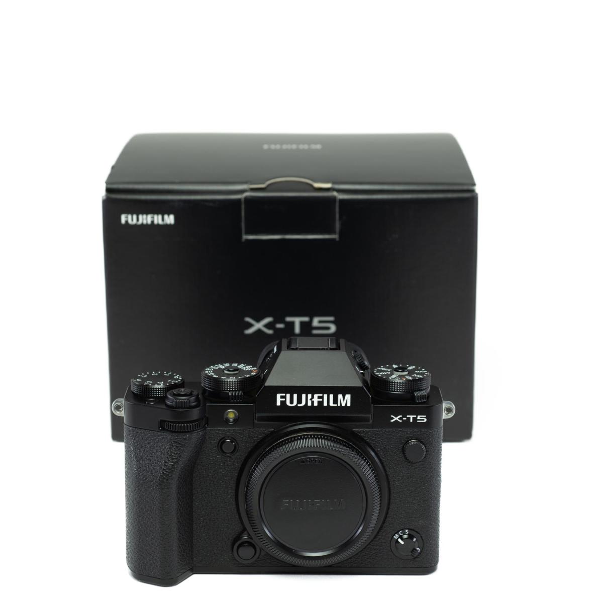 Fujifilm X-T5 Black  *A*