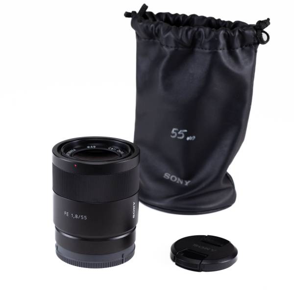 Sony ZEISS Sonnar FE 55mm f/1.8 ZA T* *A*