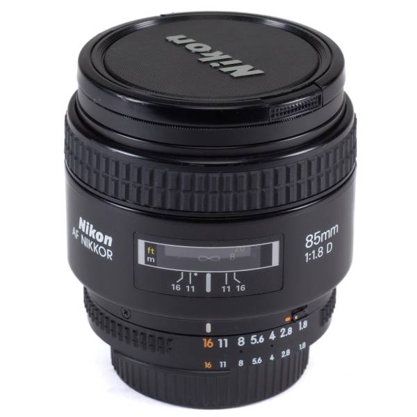 Nikon AF NIKKOR 85mm F1.8 D - *A-*