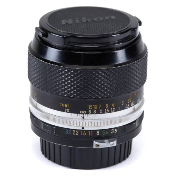 Nikon Micro-NIKKOR-P.C Auto 55mm f3.5 - *B*